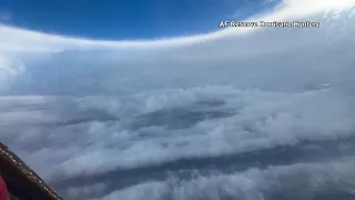 Hurricane hunters fly through the eye of Hurricane Lowell