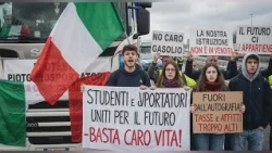 PROTESTA TRA FUSCALDO E SAN LUCIDO CREANO DISAGI SULLA STATALE 18