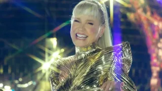 XUXA RETURNED TO THE STAGE AND SURPRISED EVERYONE WITH HER LOOKS
