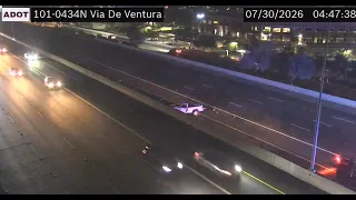 Crash shuts down portion of southbound Loop 101 in Scottsdale early Thursday morning