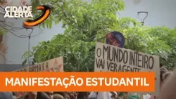 Called the March for Democracy, the protest gathered approximately 4,000 people in Porto Velho