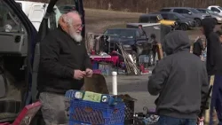 Крупнейший блошиный рынок на северо-востоке Пенсильвании вновь открылся в Диксон-Сити.