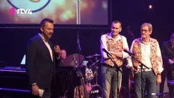 Alwin Mussche feliciteert Tiz-Nix met 25-jarig jubileum Alwin Mussche feliciteert Tiz-Nix met 25-jarig jubileum