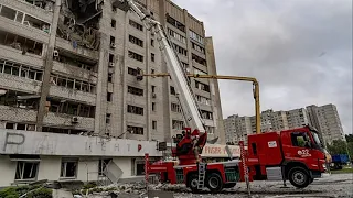 13 νεκροί και 90 τραυματίες σε 24 ώρες στην Ουκρανία - Πέντε νεκρούς από ουκρανικά drones...