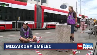 Odpadkový koš vyzývající k tanci a mozaiky ve výmolech. Brno si pochvaluje práci mladých umělců
