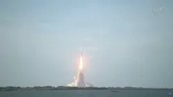 Despega la misión lunar tripulada Artemis II de la NASA