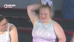 Команда чирлидеров с особыми потребностями из Южной Флориды отправляется на чемпионат мира. Команда чирлидеров с особыми потребностями из Южной Флориды отправляется на чемпионат мира.