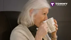 Stand Up Seat | Tommy Teleshopping Stand Up Seat | Tommy Teleshopping