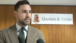 Arezzo, anziana truffata da finti carabinieri: due arresti Arezzo, anziana truffata da finti carabinieri: due arresti