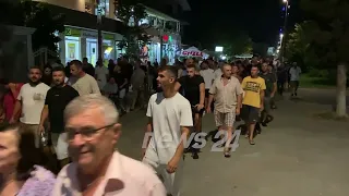 Propozimi i PS për shkrirjen e 15 bashkive/ Divjaka në protestë, në mbështetje edhe kryebashkiaku