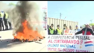 Zapateros se manifiestan en Ypacaraí contra el ingreso de calzados importados