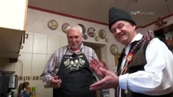 Supă svăbească de cârnați și mere în cămășă de noapte #SareaInBucate @TVRTM Supă svăbească de cârnați și mere în cămășă de noapte #SareaInBucate @TVRTM