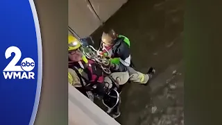 Man in Las Vegas falls over bridge into drainage tunnel
