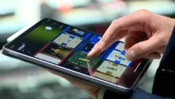 В конференции Big 12 убрали баскетбольную площадку со светодиодным освещением для финалов турнира...