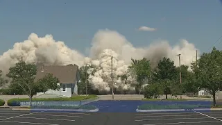 WATCH: Embassy Suites demolished after 50 years on Country Club Plaza