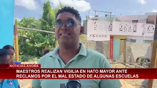 Teachers in Hato Mayor hold candlelight vigil