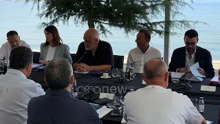 Fokusi te “Besa” - Rama mbledh drejtuesit politikë dhe kabinetin qeveritar në Pogradec