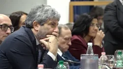 Acqua, Fico smonta il modello De Luca: stop ai privati Acqua, Fico smonta il modello De Luca: stop ai privati