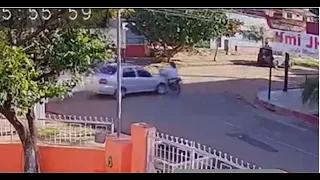 Driver hits delivery rider in Lambaré and flees the scene