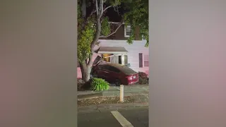Driver crashes into Vallejo home