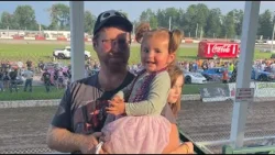 Семья вспоминает сына и внучку, погибших в пожаре в доме.