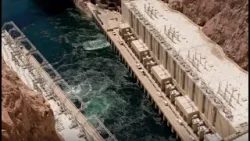 Плотина Гувера остается главной туристической достопримечательностью.