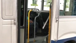 Usuarios piden eliminar controles de acceso y salida en el transporte colectivo