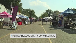 Thousands brave the heat for 38th annual Cooper-Young Festival