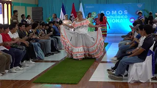 Simón Bolívar Technology Center fills with color through patriotic murals