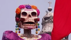 Mexique: la plus haute Catrina du monde dévoilée à Mexico pour le Día de Muertos