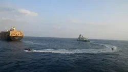 Военные Британии сообщают о взрыве возле торгового судна у берегов Йемена