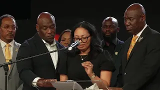 Nolan Wells' mother received text message from DA about grand jury results