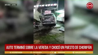 Two cars collided and one ended up on the sidewalk, hitting a food stand - 09/16/26