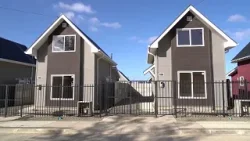 Alcalde Radonich y futuro ministro de Vivienda buscan mejorar estándar de casas