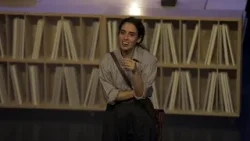 Míriam Moukhles i Cris Martínez interpreten 'L'abecedari' a la Beckett