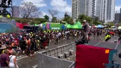 Panameños acuden en familia a la Cinta Costera para disfrutar del Carnaval