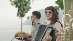 Lívia Mattos í løtuni á G! Lívia Mattos í løtuni á G!