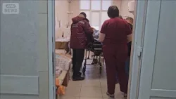 ロシア占領のへルソン州でウクライナ軍がカフェを攻撃か “当局”24人死亡と主張(2026年1月1日) ロシア占領のへルソン州でウクライナ軍がカフェを攻撃か “当局”24人死亡と主張(2026年1月1日)