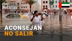 DUBÁI colapsada por un TEMPORAL sin PRECEDENTES que PARALIZA el AEROPUERTO | RTVE Noticias