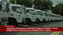 Government delivers 50 compactor trucks in the East and Cibao regions