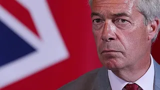 Великобритания: на ультраправую партию подали заявление в полицию из-за нелегальных пожертвований