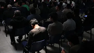 Estados Unidos deportam 25.000 pessoas para países terceiros em acordos secretos, revela relatório