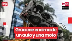 Surco: grúa cae sobre 2 vehículos particulares