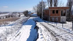 Rruga në Ramoc po vazhdon të shembet