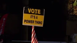 Milwaukee 'No Kings' rally encourages early voting ahead of Nov. 3 election