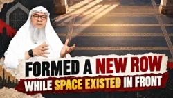 Formed a New Row While Space Existed in Front | Sheikh Assim Al Hakeem #hudatv