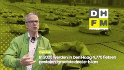 250 feloranje kettingsloten op de Grote Marktstraat