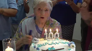I 100 anni della signora Francesca Colosio, che a Brescia ha preferito Bari: festa con la famiglia