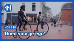 Deze mannen fietsen nog op een hoge bi Deze mannen fietsen nog op een hoge bi
