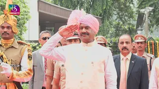 LS Speaker hoists the national flag at his residence on the occasion of 80th Independence Day